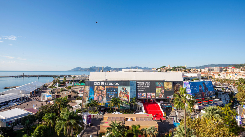 Foto. Oversiktsbilde av festivalområdet i Cannes.
